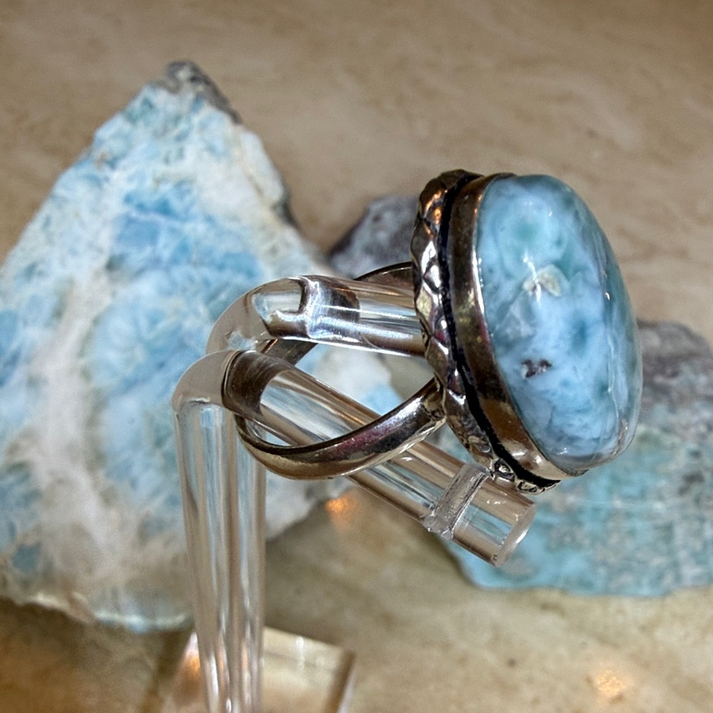 Beautiful Larimar Sterling Silver Ring Size 8 - Picture 3 of 8